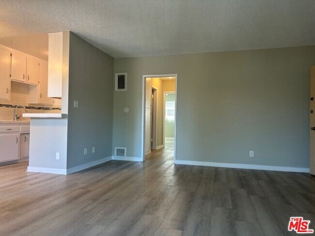Building Photo - 3560 S Centinela Ave