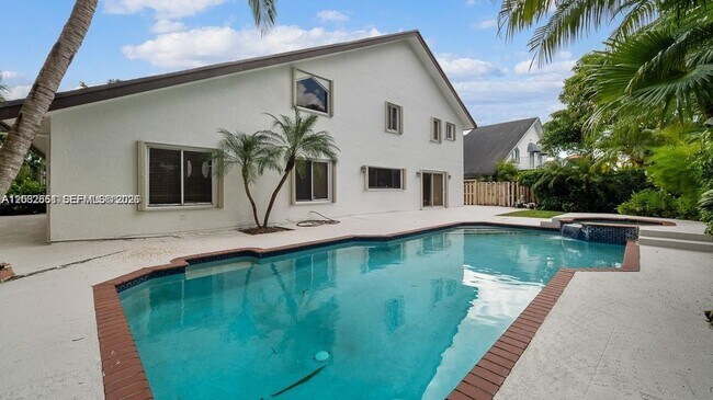 Building Photo - 14251 SW 107th Terrace