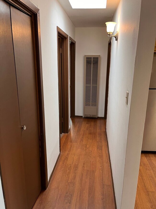 Building Photo - 406 Griffin St
