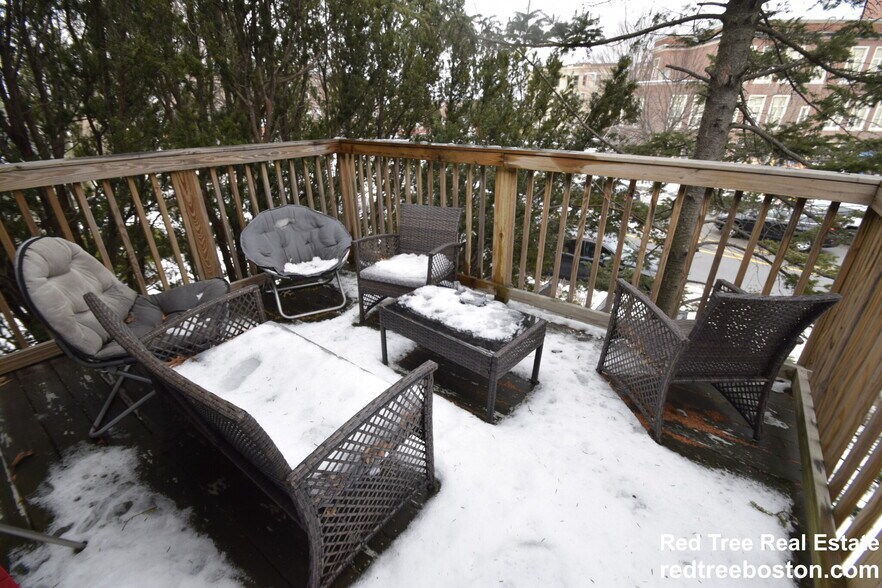 Building Photo - 235 Chestnut Hill Ave