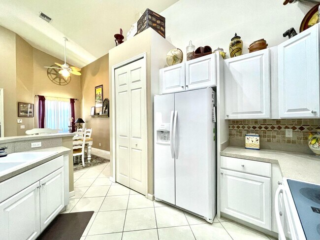 Building Photo - 8110 Carnoustie Pl