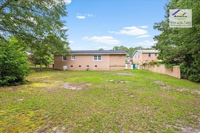 Building Photo - 743 Rustland Dr