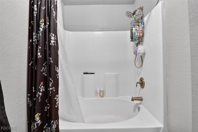 Building Photo - 4301 NW 36th Pl