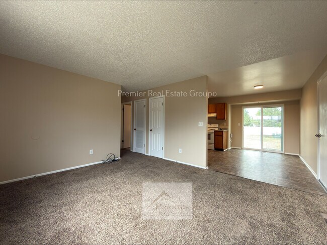 Building Photo - 334 Maram Way
