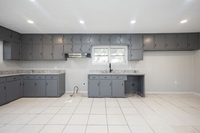 Building Photo - COMING SOON – Room to Live, Space to Grow | 3BR Home + $500 OFF First Month