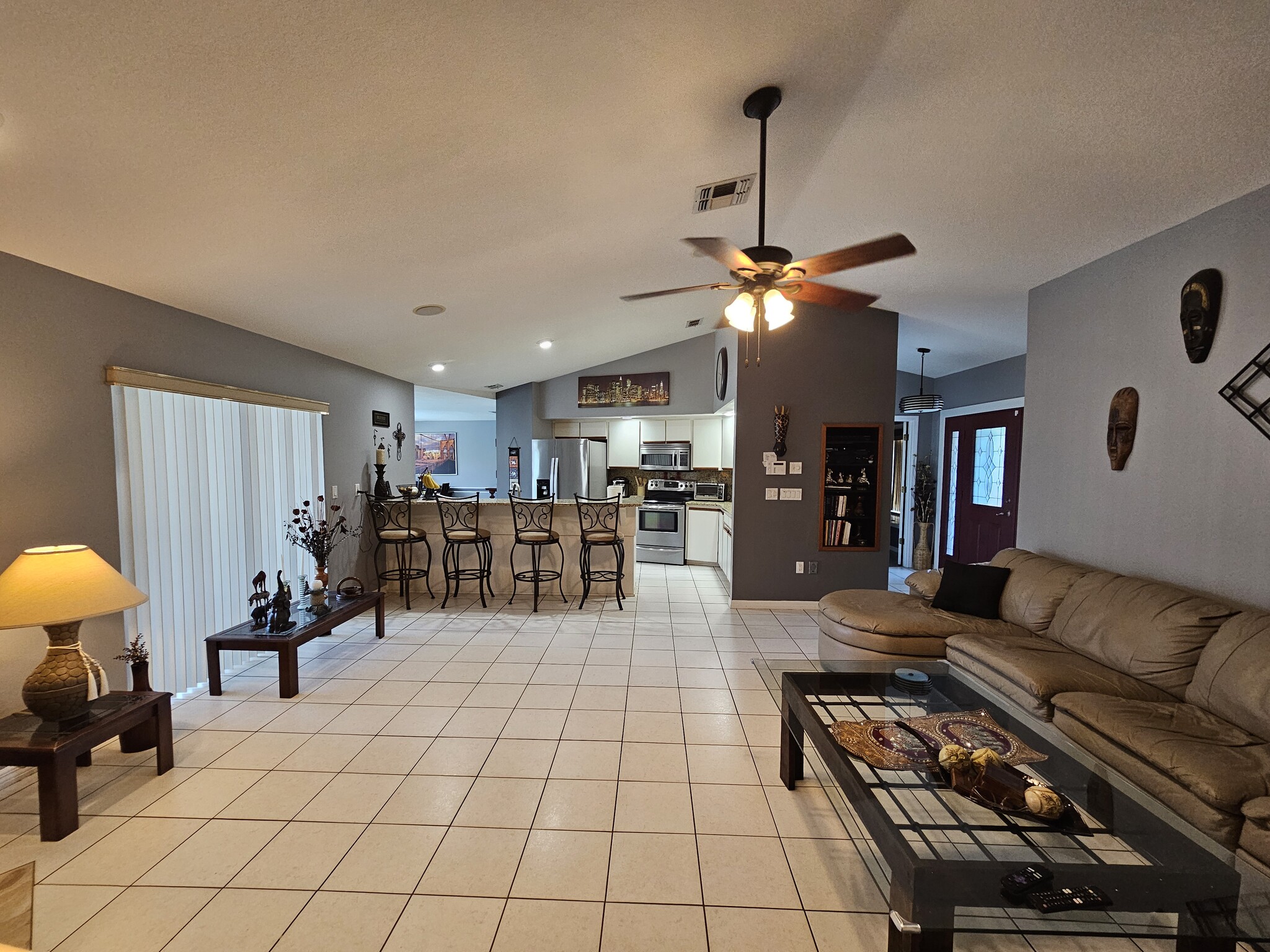 Building Photo - 2210 Bayou Dr