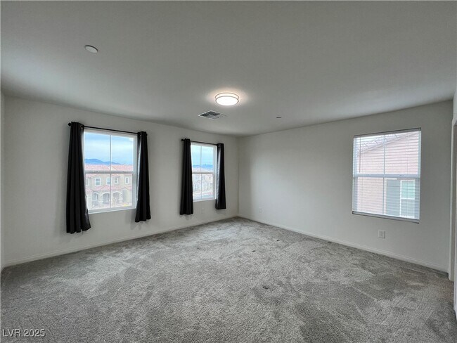 Building Photo - 2824 Abrantes Pl