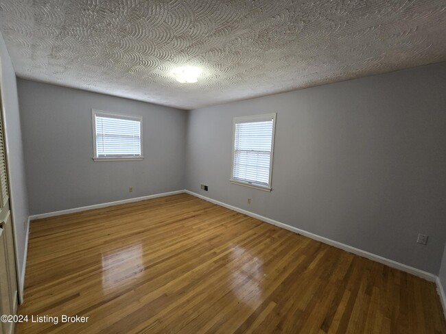 Building Photo - 4515 Lambert Rd