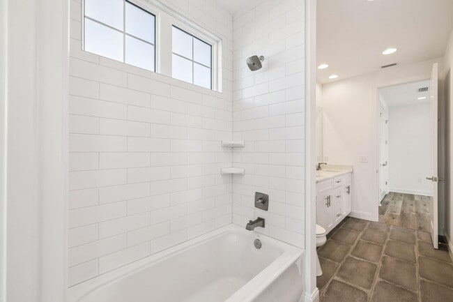 Building Photo - 250 Windrow Way