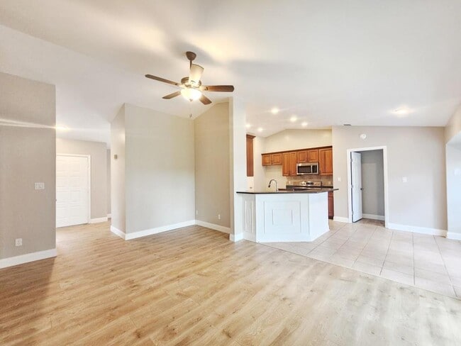 Building Photo - 8935 Esguerra Ln