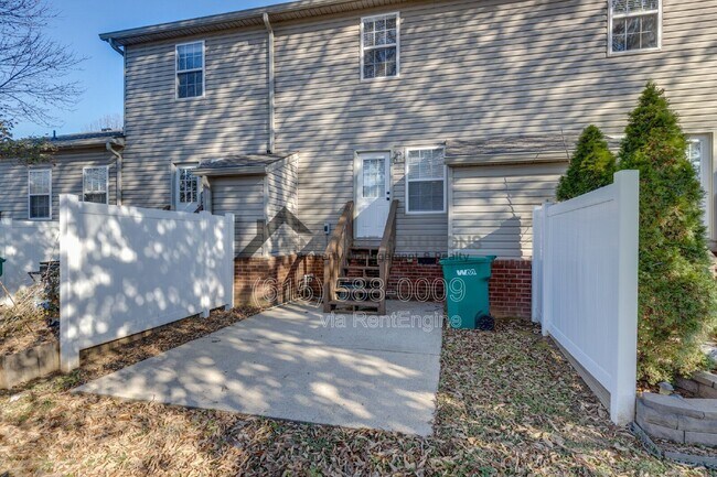 Building Photo - 605 Cashmere Dr