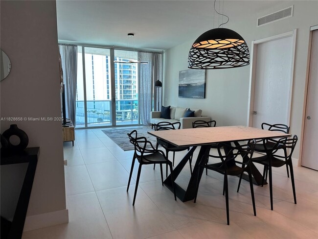 Building Photo - 17550 Collins Ave