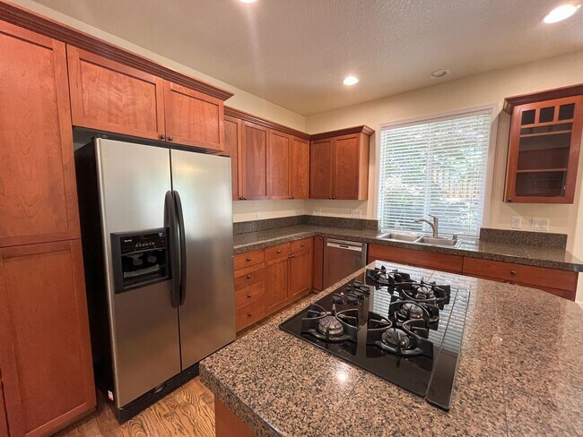 Building Photo - Elegant 5-Bedroom + Bonus Room Home with Modern Upgrades and Serene Outdoor Space