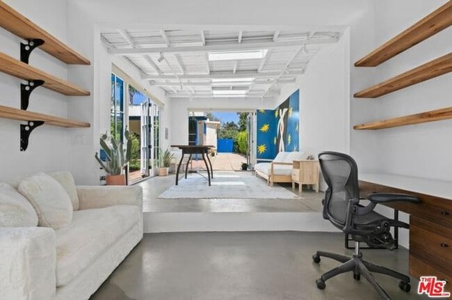 Building Photo - 628 Euclid St