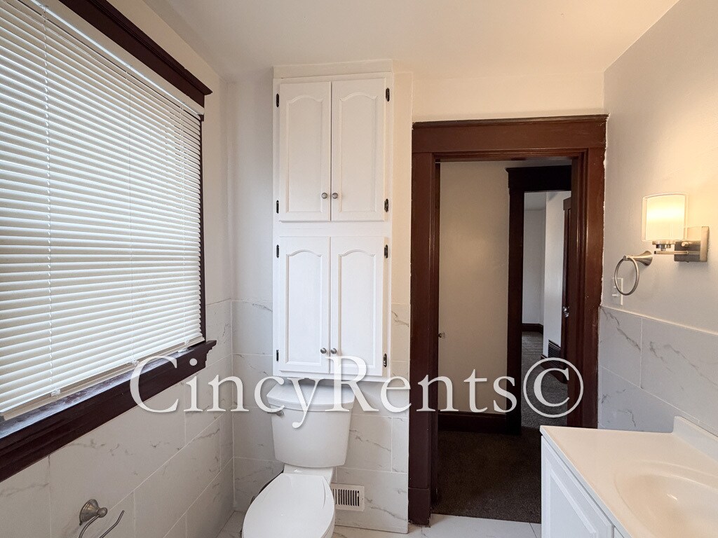 Building Photo - 22 Escalon St