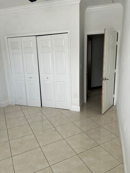 Building Photo - 13991 SW 152nd Ter