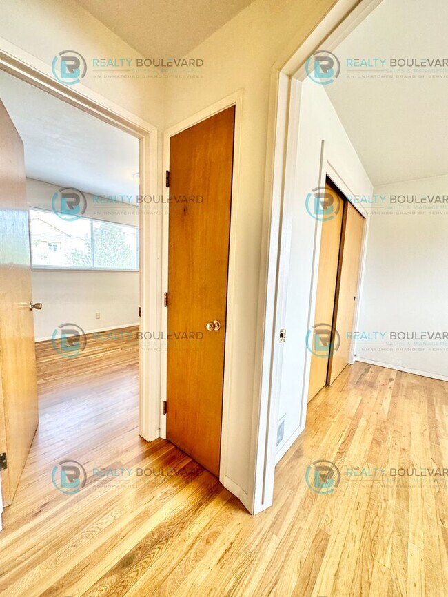 Building Photo - 1 Bedroom 1 Bath + Office next to Idlewild Park & the Truckee River