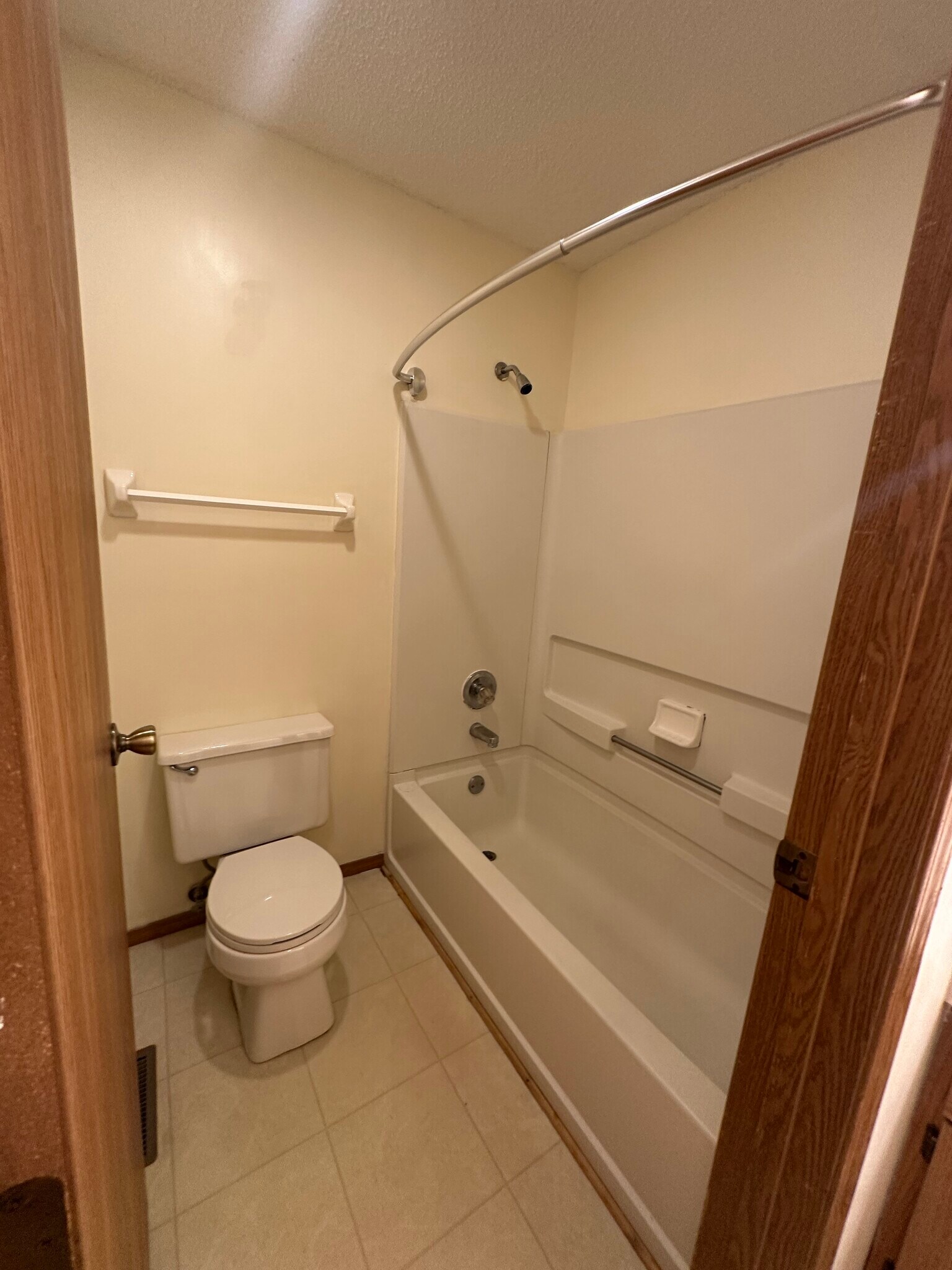 Building Photo - 5336 Bonner Dr