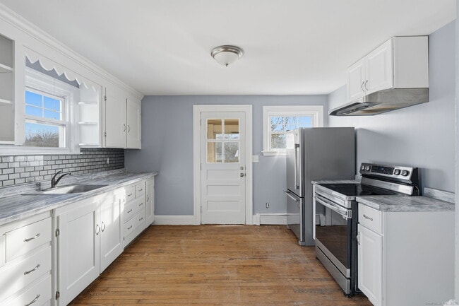 Building Photo - 37 1/2 South St