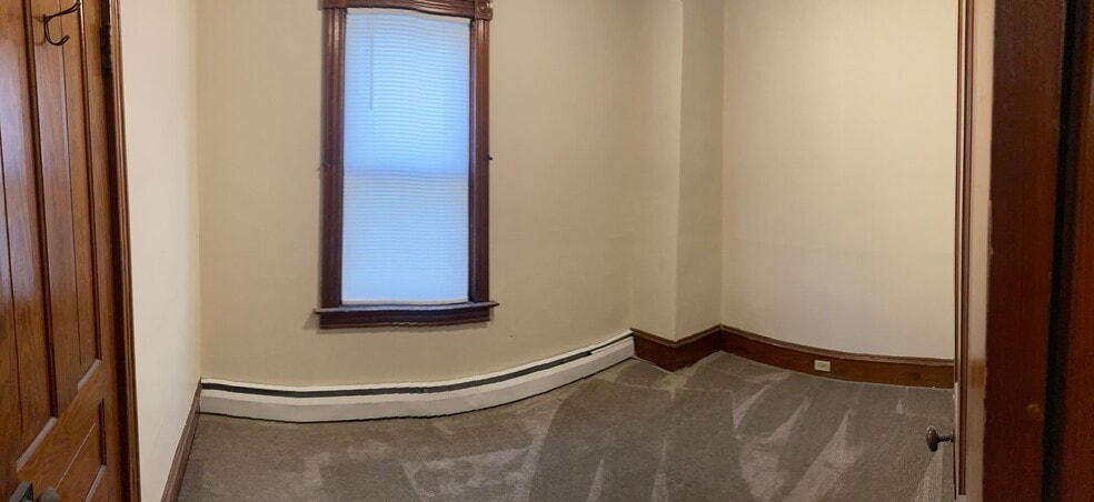 Building Photo - 78 E Main St