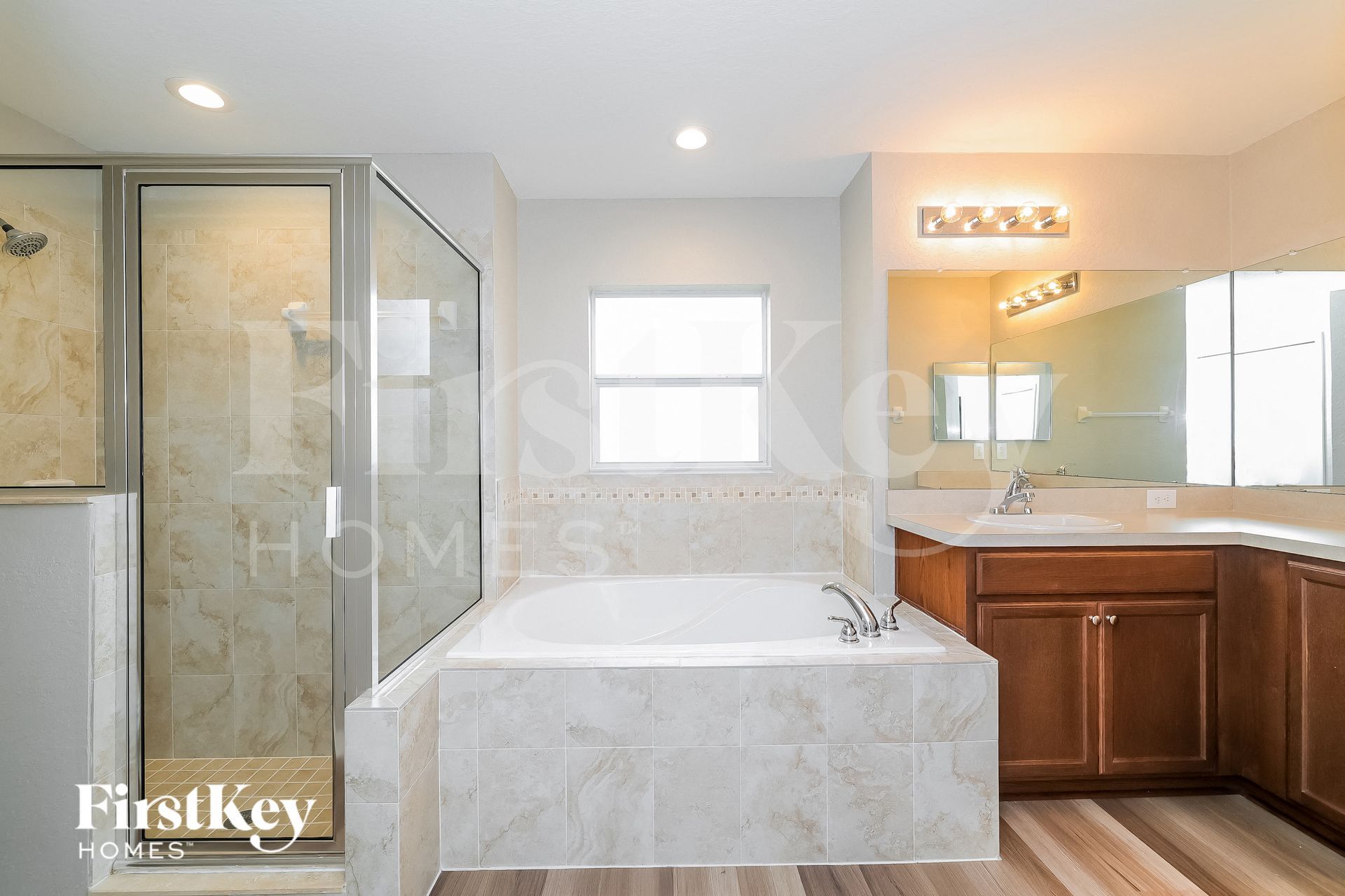 Building Photo - 109 Solis Dr