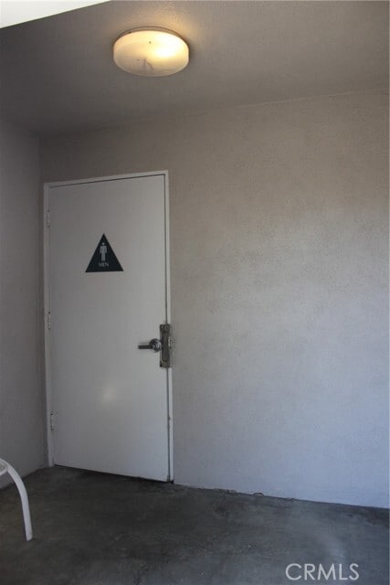Building Photo - 563 E City Ct