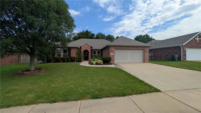 Primary Photo - 3232 W Drakestone St