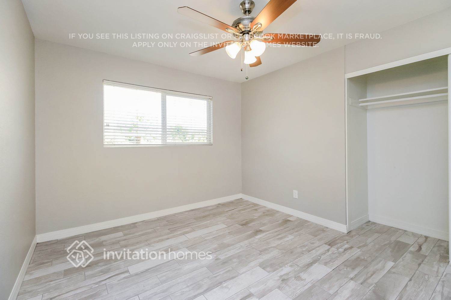 Building Photo - 7327 E Palm Ln