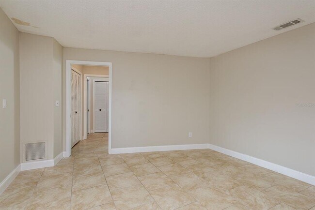 Building Photo - 1690 Curlew Rd