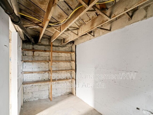 Building Photo - 3002 Porter Ave