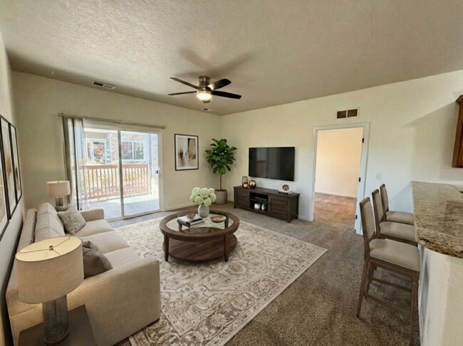 Building Photo - Fantastic 2 Bedroom, 2 Bath Ground Level Condo With Detached Garage in Loveland, Colorado