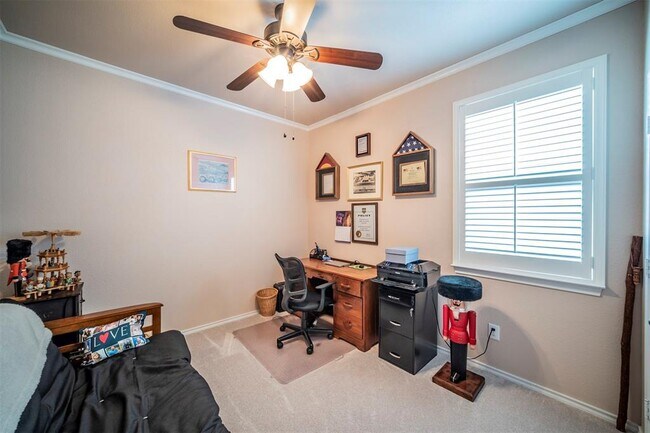 Building Photo - 11048 Kinston St