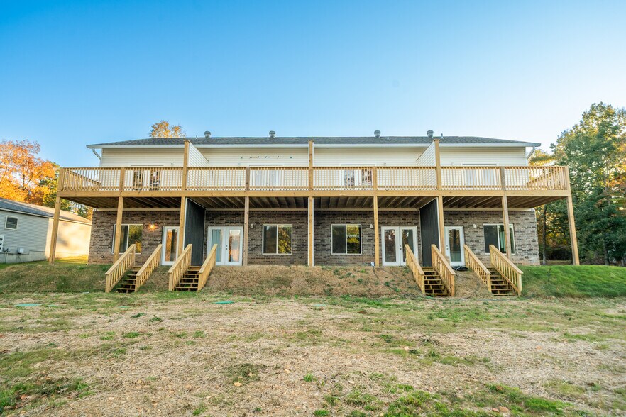 Building Photo - 167 Pebble Beach Pl