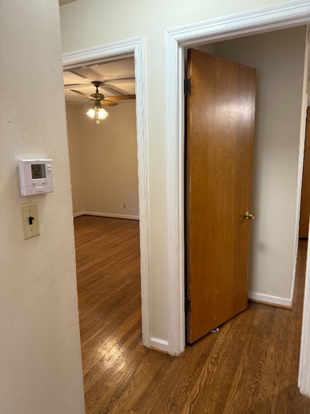 Building Photo - 115 N Hite Ave
