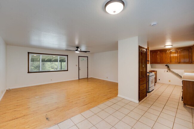 Building Photo - 1019 Mt Aukum Ct