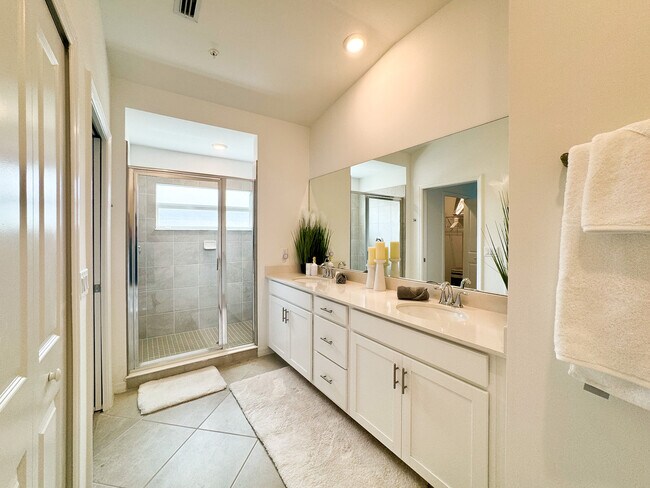 Building Photo - 5433 Double Eagle Cir