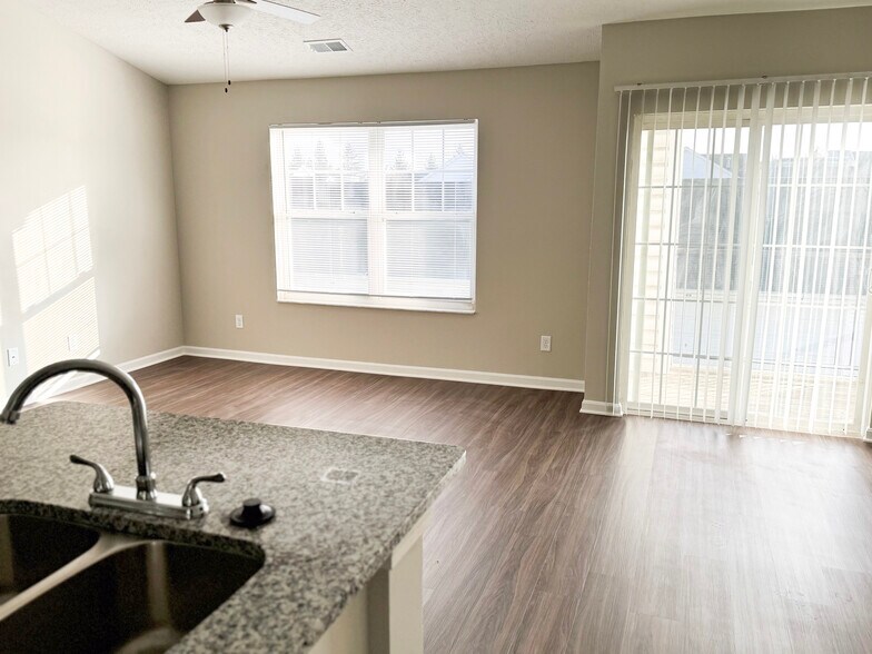 Emerald Lakes 2688 Diamond Cut Dr Beavercreek OH 45431 Apartment Finder