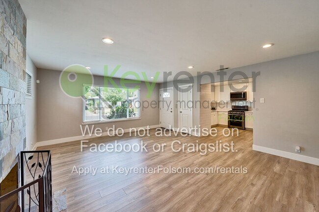 Building Photo - 10364 Newton Way