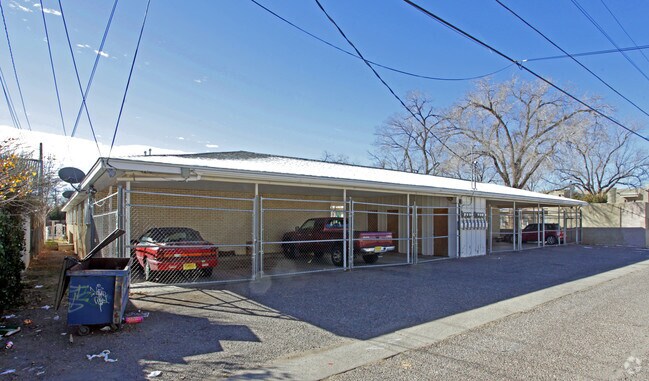 Building Photo - 1021 Silver Ave SW