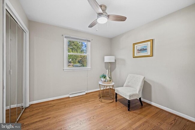 Building Photo - 9109 Pinehurst Dr