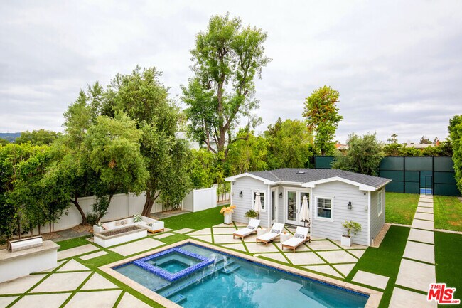 Building Photo - 17524 Jayden Ln