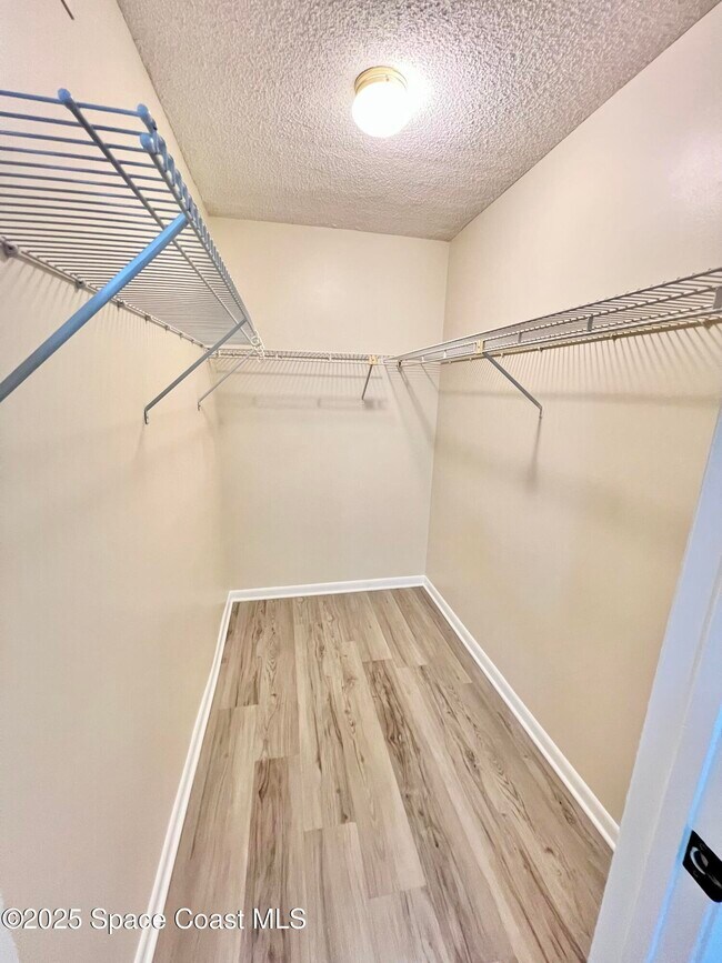 Building Photo - 1750 Commodore Blvd