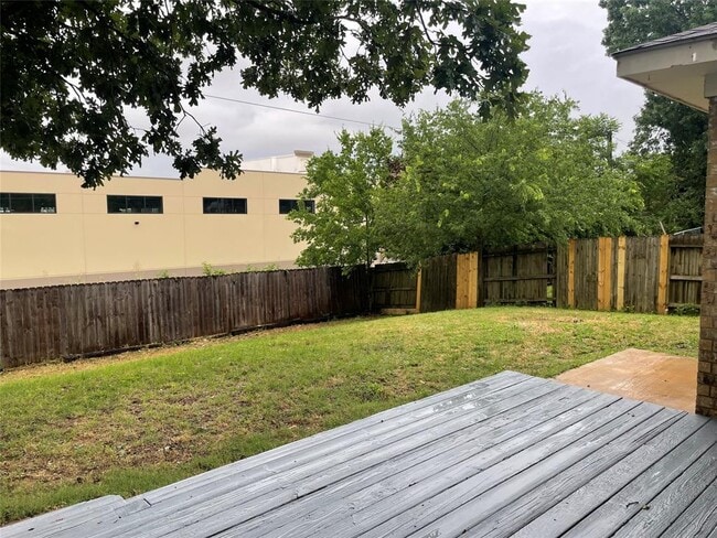 Building Photo - 2609 Cheyenne Dr