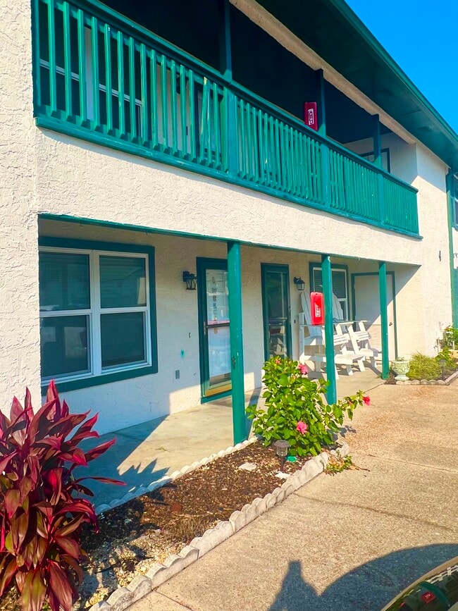 Building Photo - 7813 N Lagoon Dr