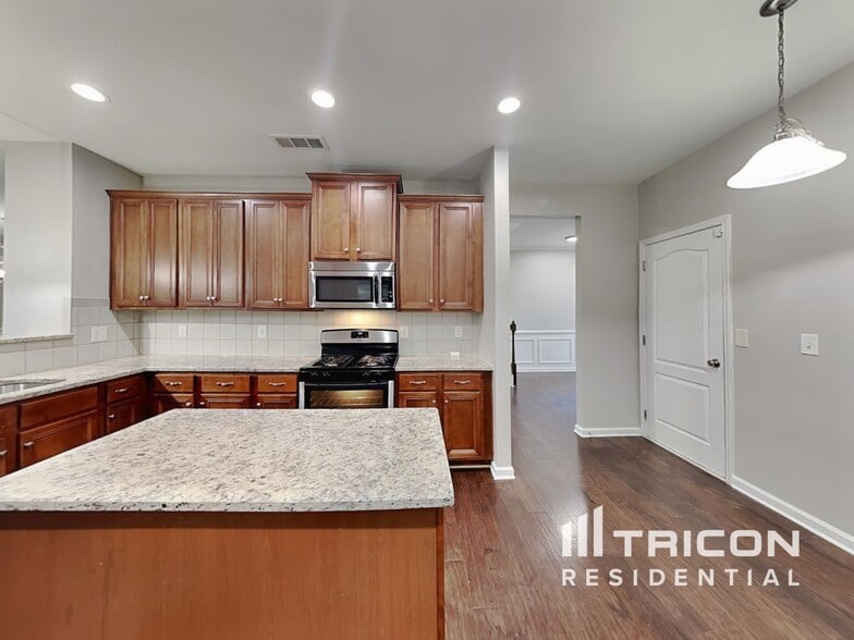 Building Photo - 119 Kasey Dr