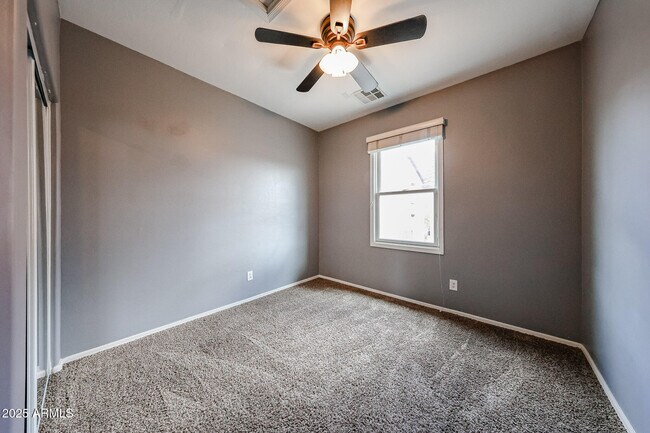 Building Photo - 5744 S 21st Pl