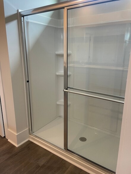 Building Photo - 5093 Roundhead Dr