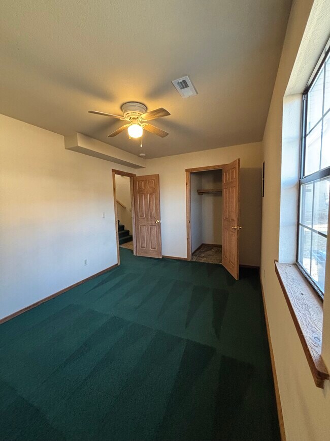 Building Photo - 284 Jefferson St