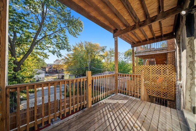 Building Photo - 3037 W Lexington St