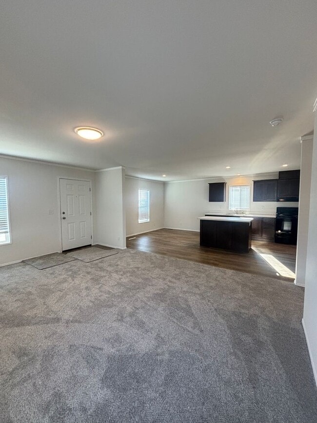 Building Photo - Charming 3 Bedroom 2 Bathroom Home for Rent or Purchase